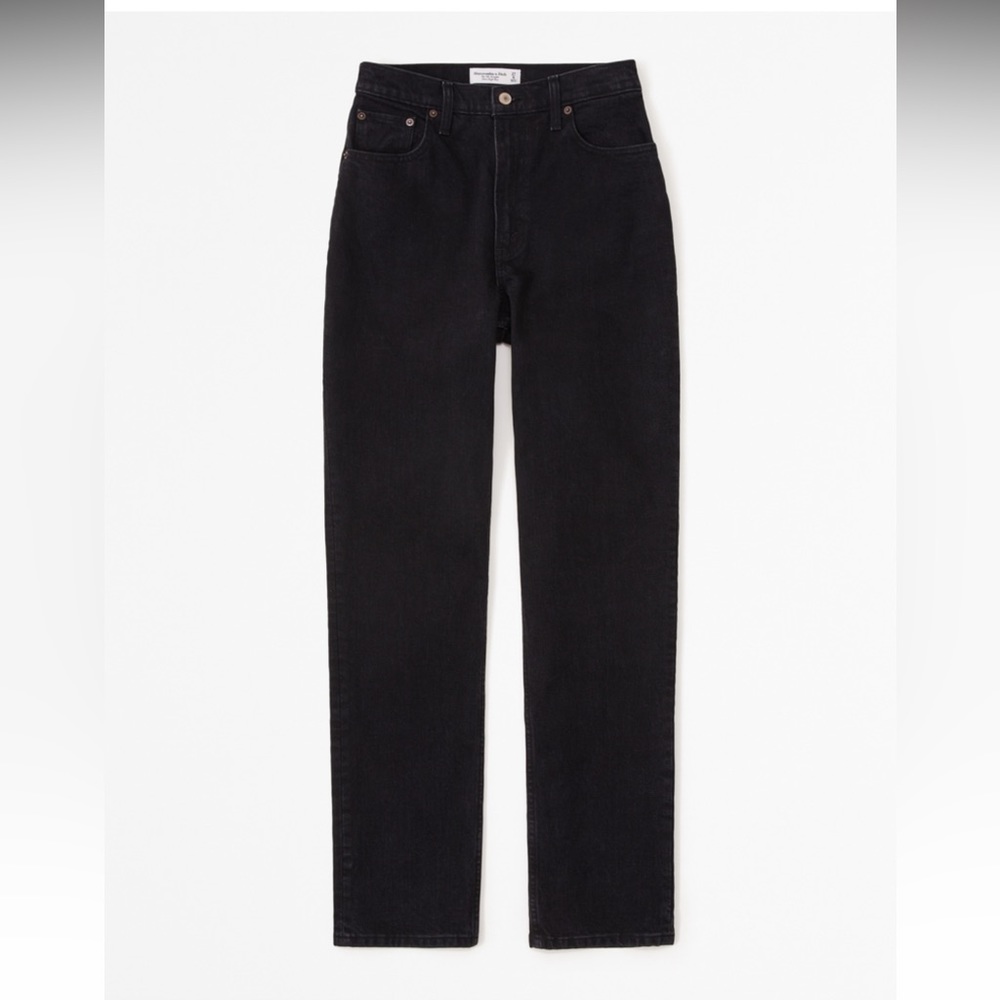NWT Abercrombie Ultra High Rise 90s Straight Jean